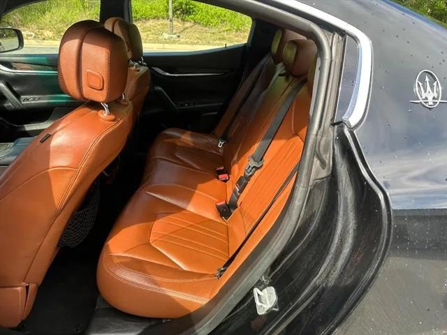 2016 Maserati Ghibli Standard