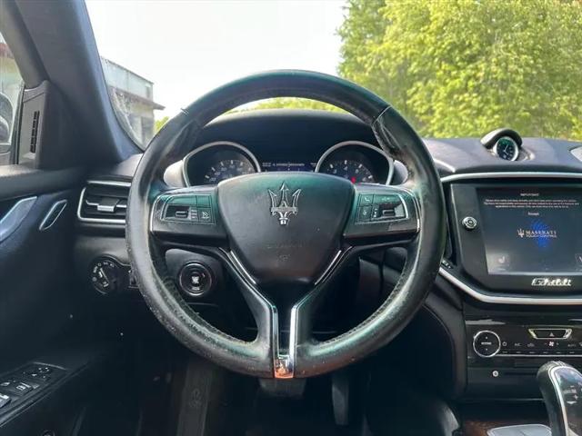 2016 Maserati Ghibli Standard