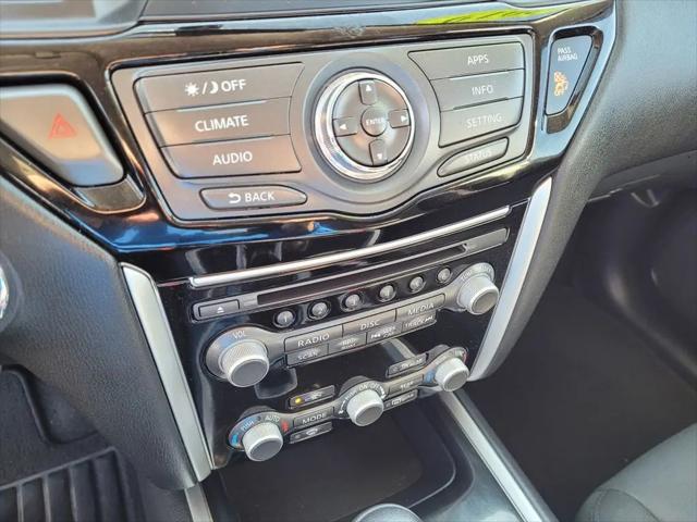2019 Nissan Pathfinder SV