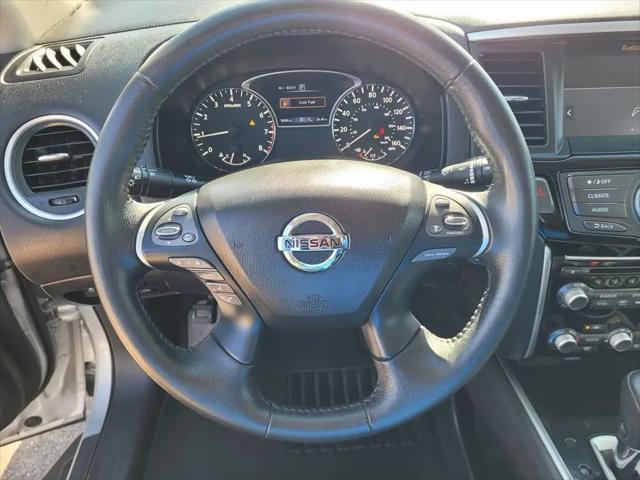 2019 Nissan Pathfinder SV