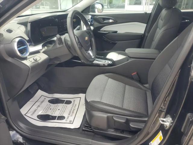 2025 Chevrolet Trax FWD LT