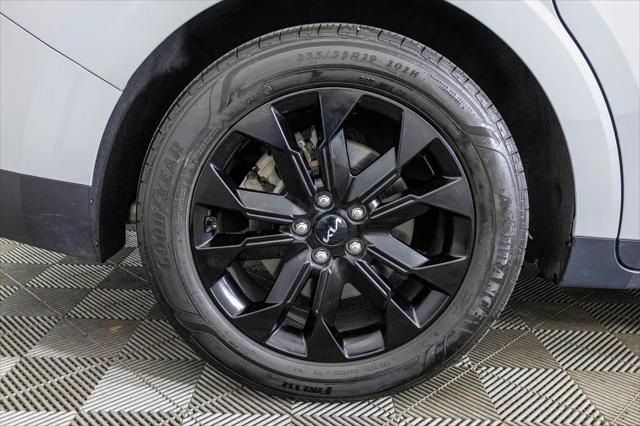 2024 Kia Carnival MPV SX Prestige