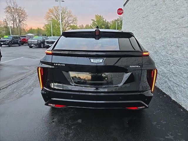 2024 Cadillac iQ Tech w/1SA