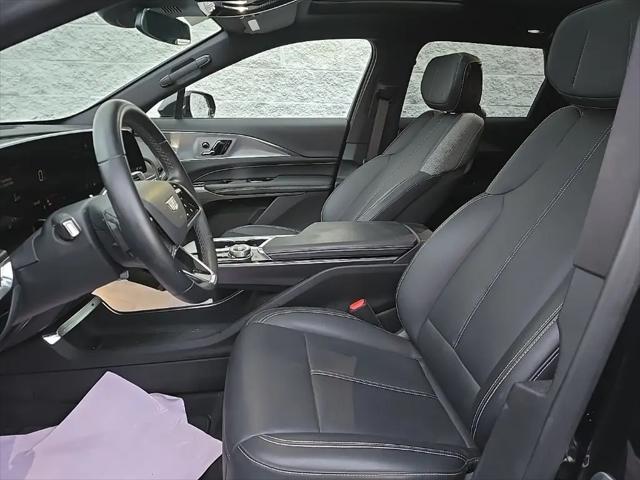 2024 Cadillac iQ Tech w/1SA