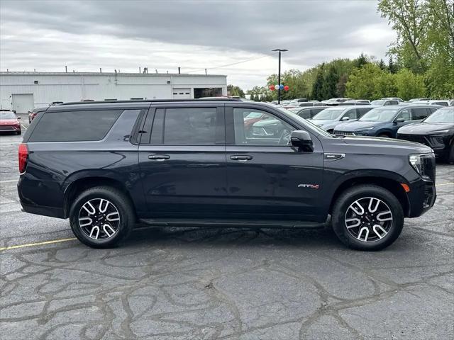 2023 GMC Yukon XL 4WD AT4