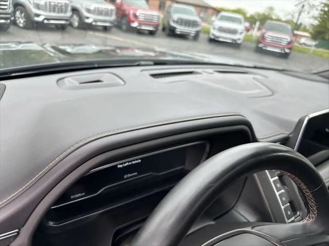 2023 GMC Yukon XL 4WD AT4