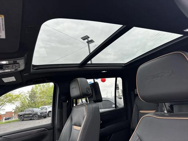 2023 GMC Yukon XL 4WD AT4