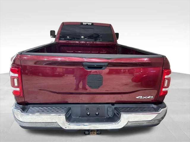 2020 Ram 3500 Tradesman Crew Cab 4x4 8' Box