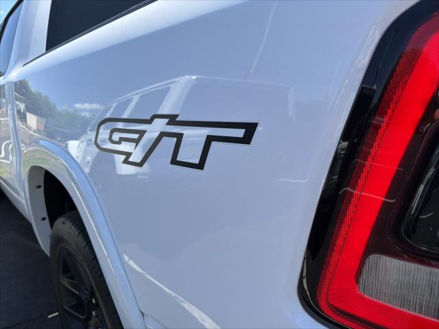 2022 Ram 1500 Laramie Crew Cab 4x4 5'7" Box