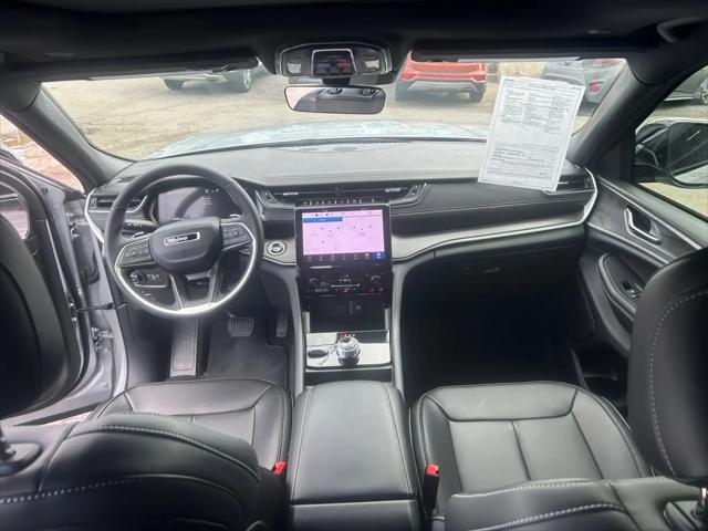 2025 Jeep Grand Cherokee L Limited 4x4