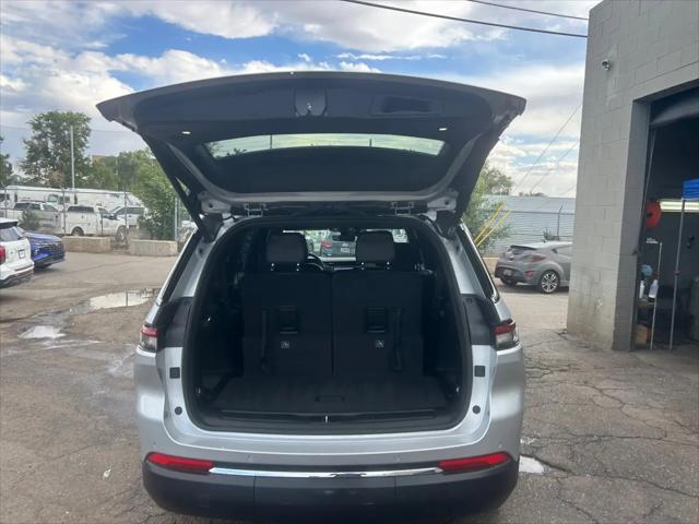2025 Jeep Grand Cherokee L Limited 4x4