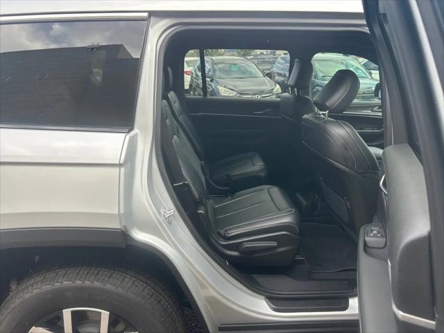 2025 Jeep Grand Cherokee L Limited 4x4