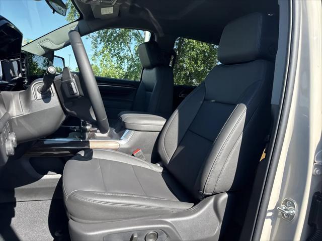 2026 Chevrolet Silverado 1500 4WD Crew Cab Short Bed RST