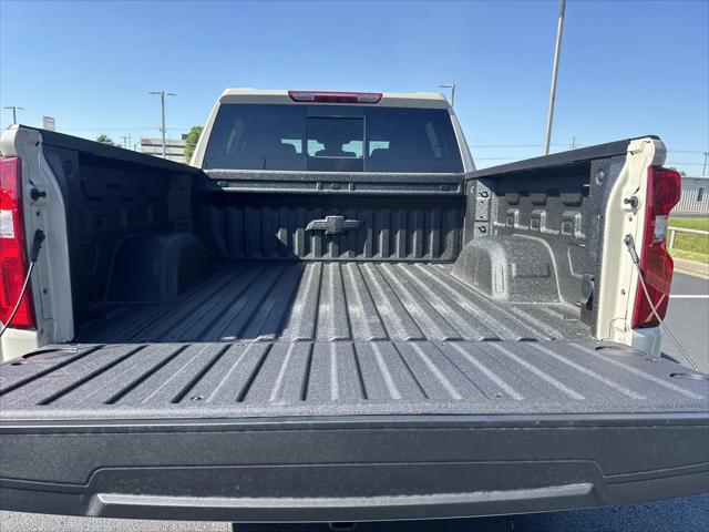 2026 Chevrolet Silverado 1500 4WD Crew Cab Short Bed RST