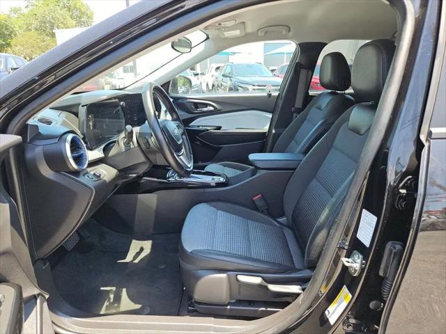 2025 Chevrolet Trax FWD LT