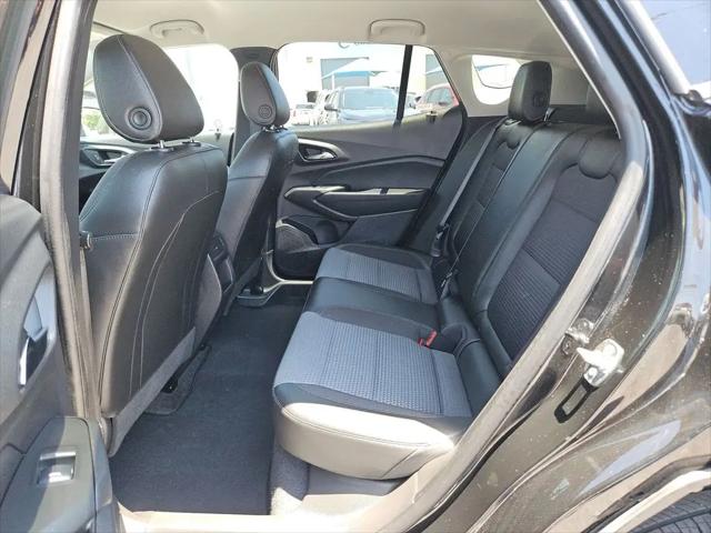 2025 Chevrolet Trax FWD LT