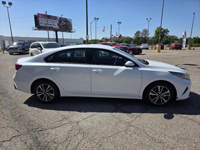 2022 Kia Forte LXS