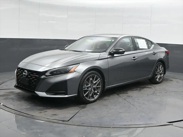 2023 Nissan Altima SR VC-Turbo FWD