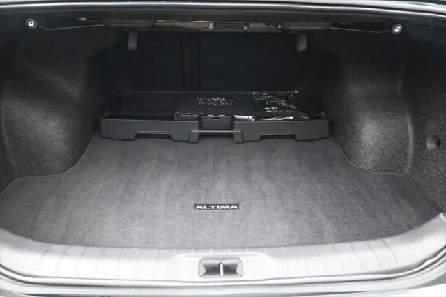 2023 Nissan Altima SR VC-Turbo FWD