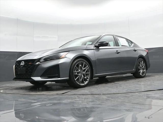 2023 Nissan Altima SR VC-Turbo FWD