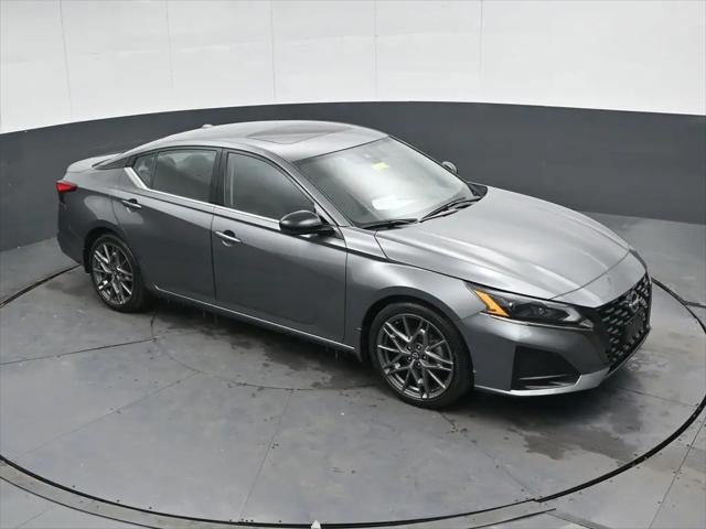 2023 Nissan Altima SR VC-Turbo FWD