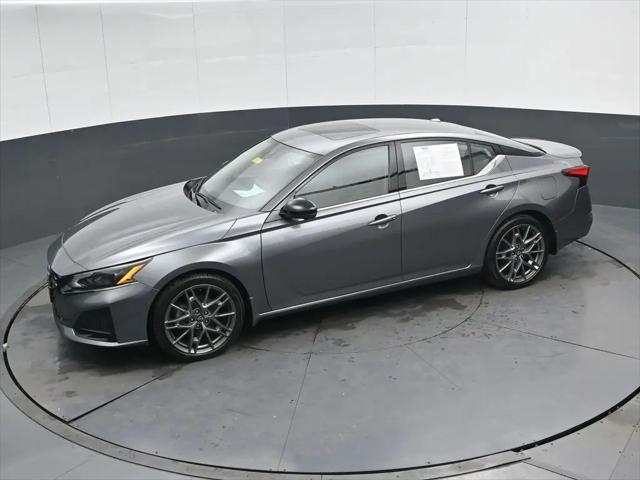 2023 Nissan Altima SR VC-Turbo FWD
