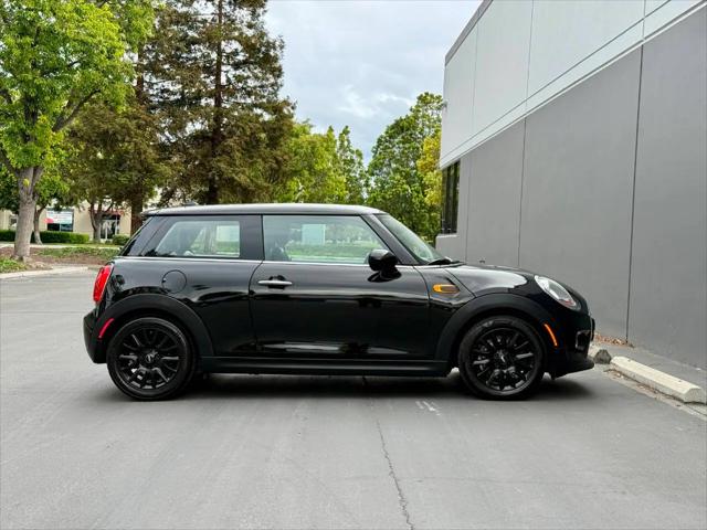 2016 MINI Hardtop Cooper