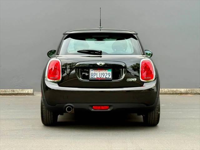 2016 MINI Hardtop Cooper