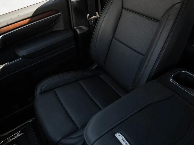 2026 GMC Sierra 2500HD Crew Cab, Standard Bed, Denali, 4WD