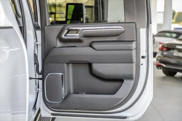 2024 Chevrolet Silverado 2500HD 4WD Crew Cab Standard Bed LTZ