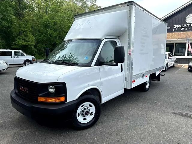 2017 GMC Savana Cutaway Work Van