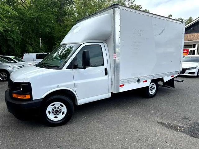 2017 GMC Savana Cutaway Work Van