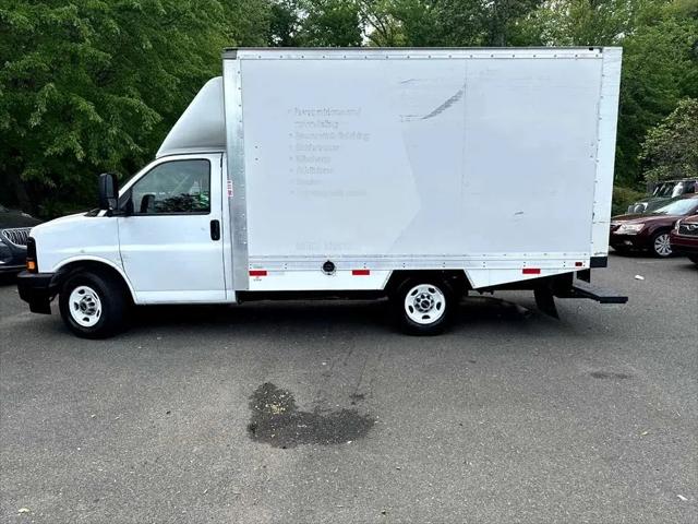2017 GMC Savana Cutaway Work Van