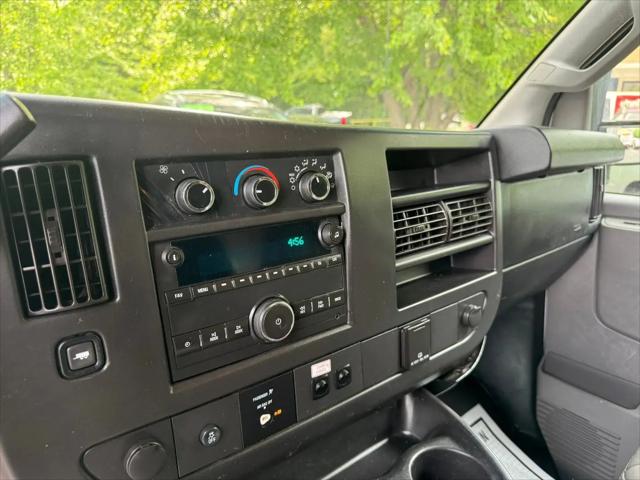 2017 GMC Savana Cutaway Work Van