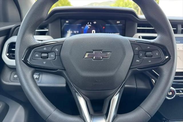 2027 Chevrolet Bolt LT FWD