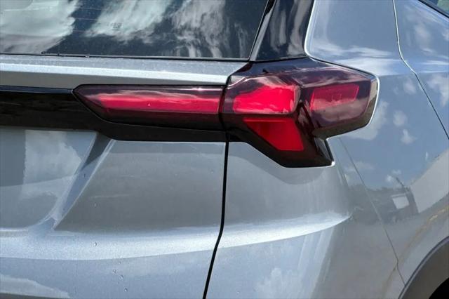 2027 Chevrolet Bolt LT FWD