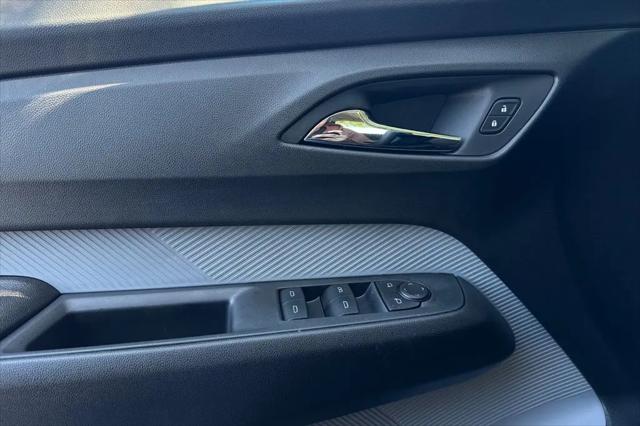 2027 Chevrolet Bolt LT FWD