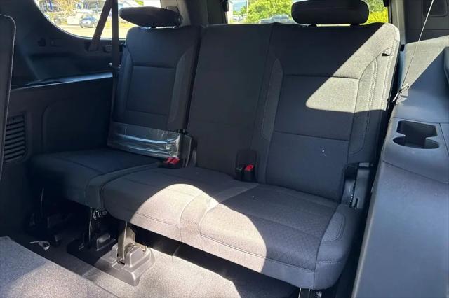 2026 Chevrolet Suburban LS, RWD