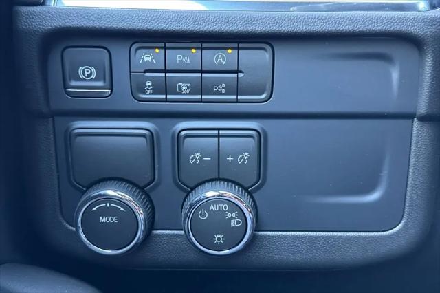 2026 Chevrolet Suburban LS, RWD