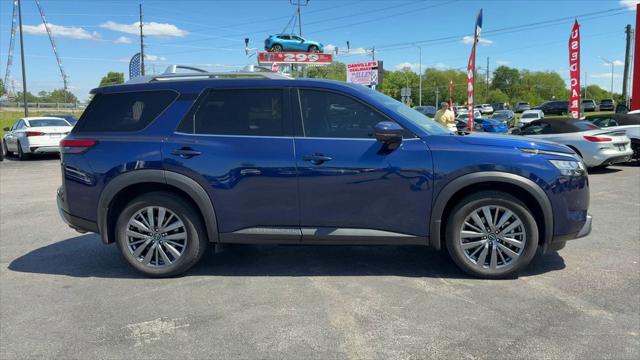 2024 Nissan Pathfinder SL 4WD