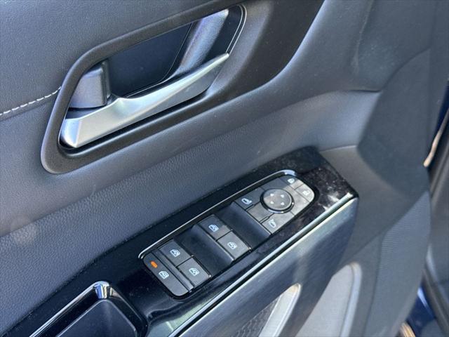2024 Nissan Pathfinder SL 4WD