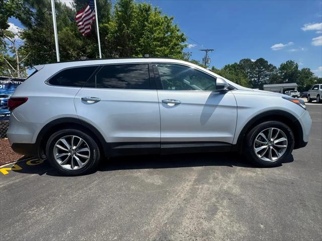 2017 Hyundai Santa Fe SE