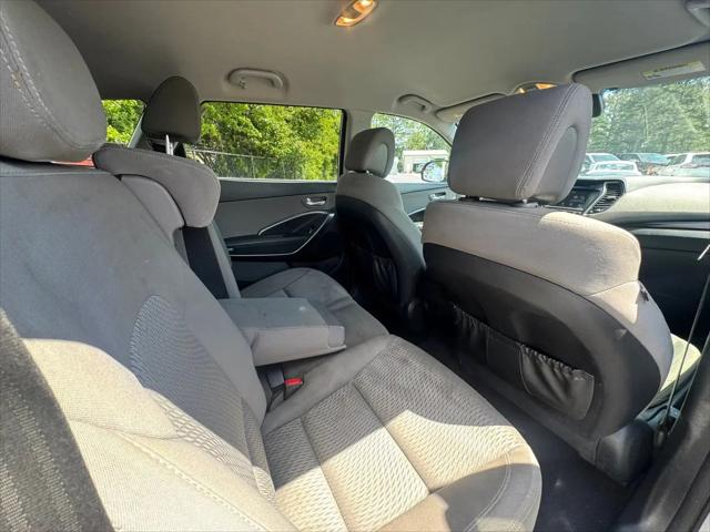 2017 Hyundai Santa Fe SE