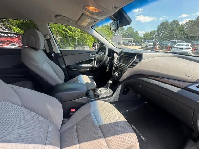 2017 Hyundai Santa Fe SE