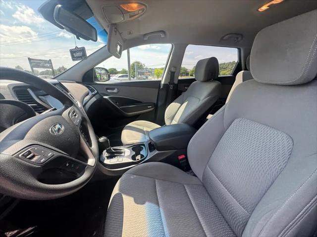 2017 Hyundai Santa Fe SE