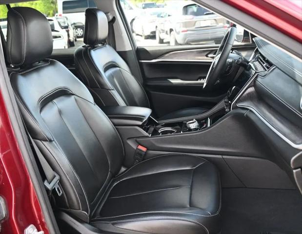 2023 Jeep Grand Cherokee L Limited 4x4