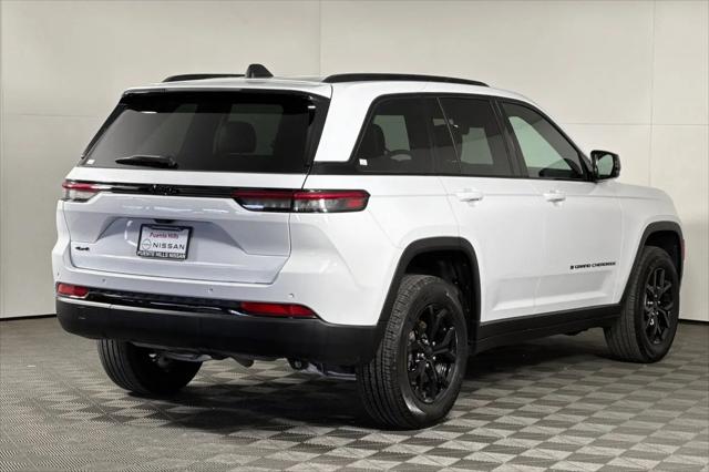 2025 Jeep Grand Cherokee Altitude 4x4