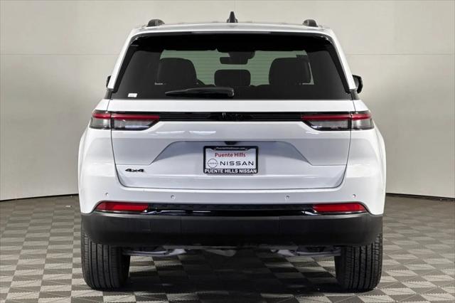 2025 Jeep Grand Cherokee Altitude 4x4