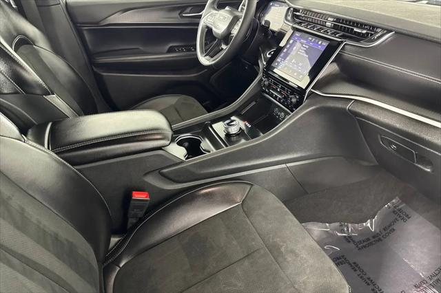 2025 Jeep Grand Cherokee Altitude 4x4