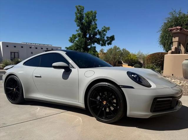 2022 Porsche 911 Carrera